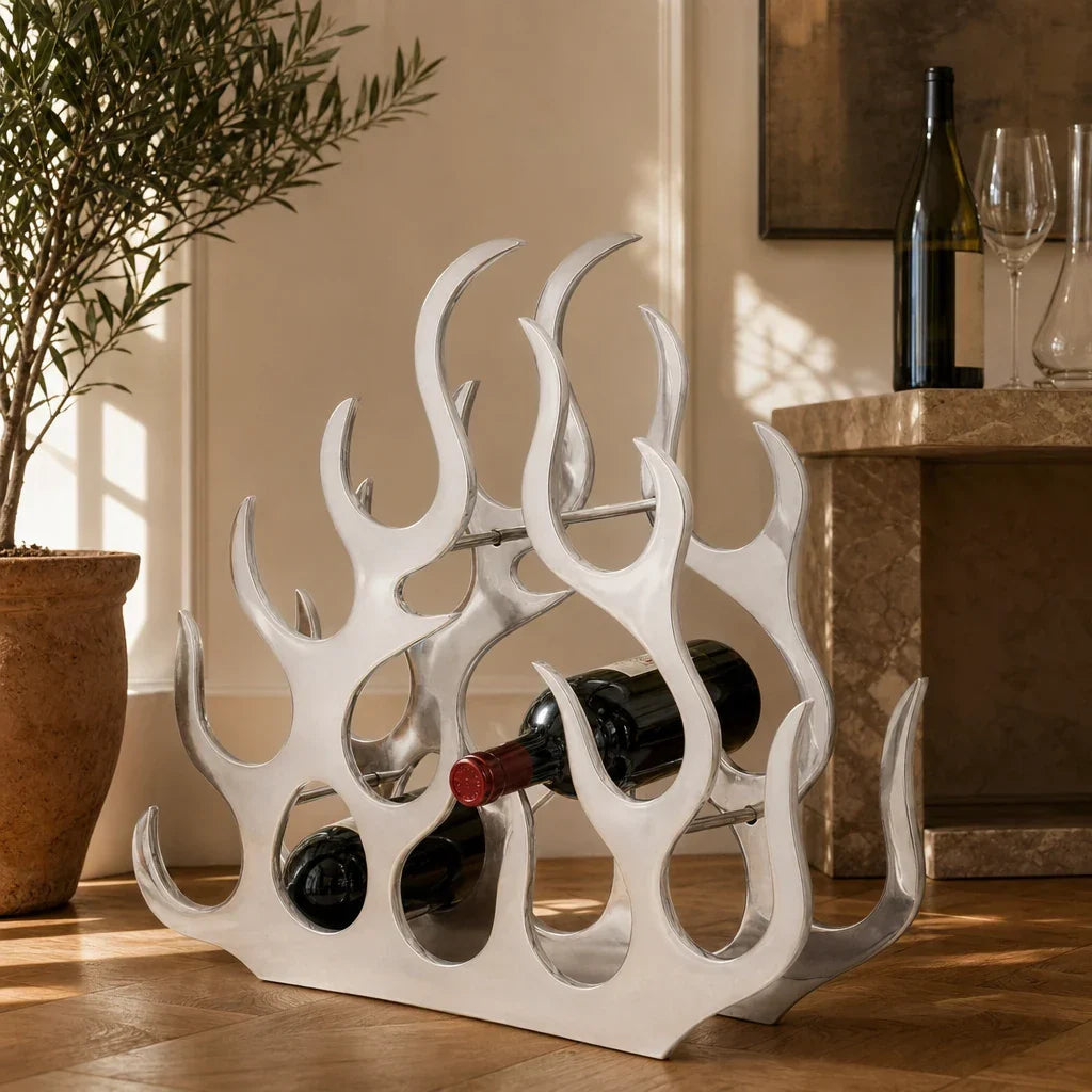 Casier à vin La Flamme en situation dans une cuisine contemporaine